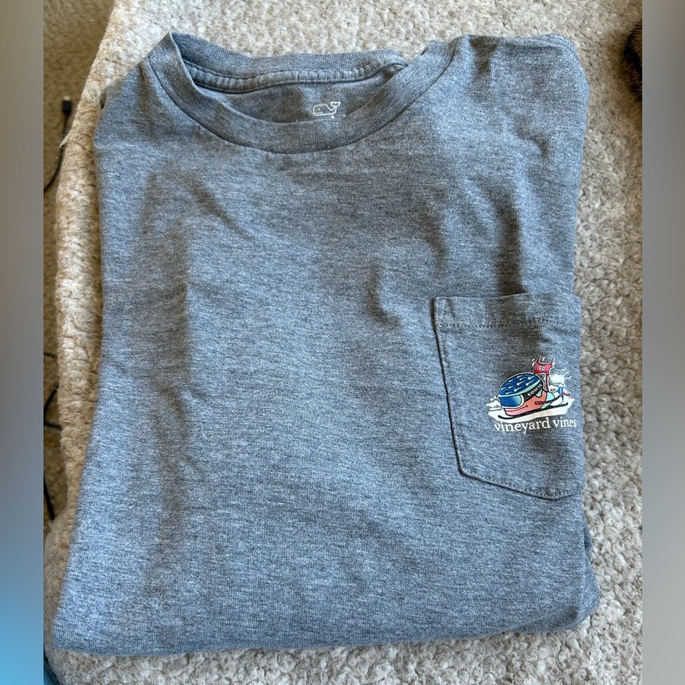 Vineyard Vines YXL (18) long sleeved tee - like new